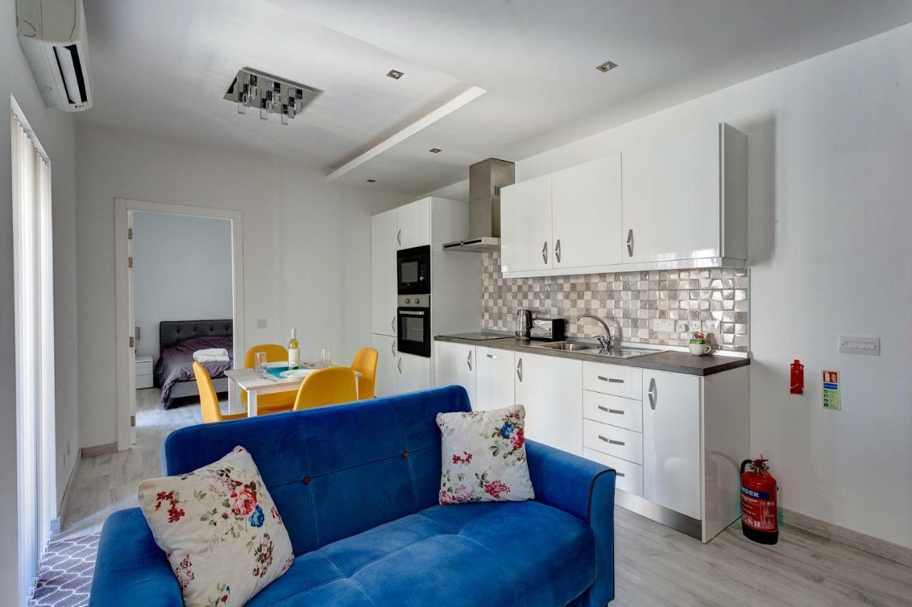 Modern Apartment Just Off The Promenade 슬리에마 외부 사진