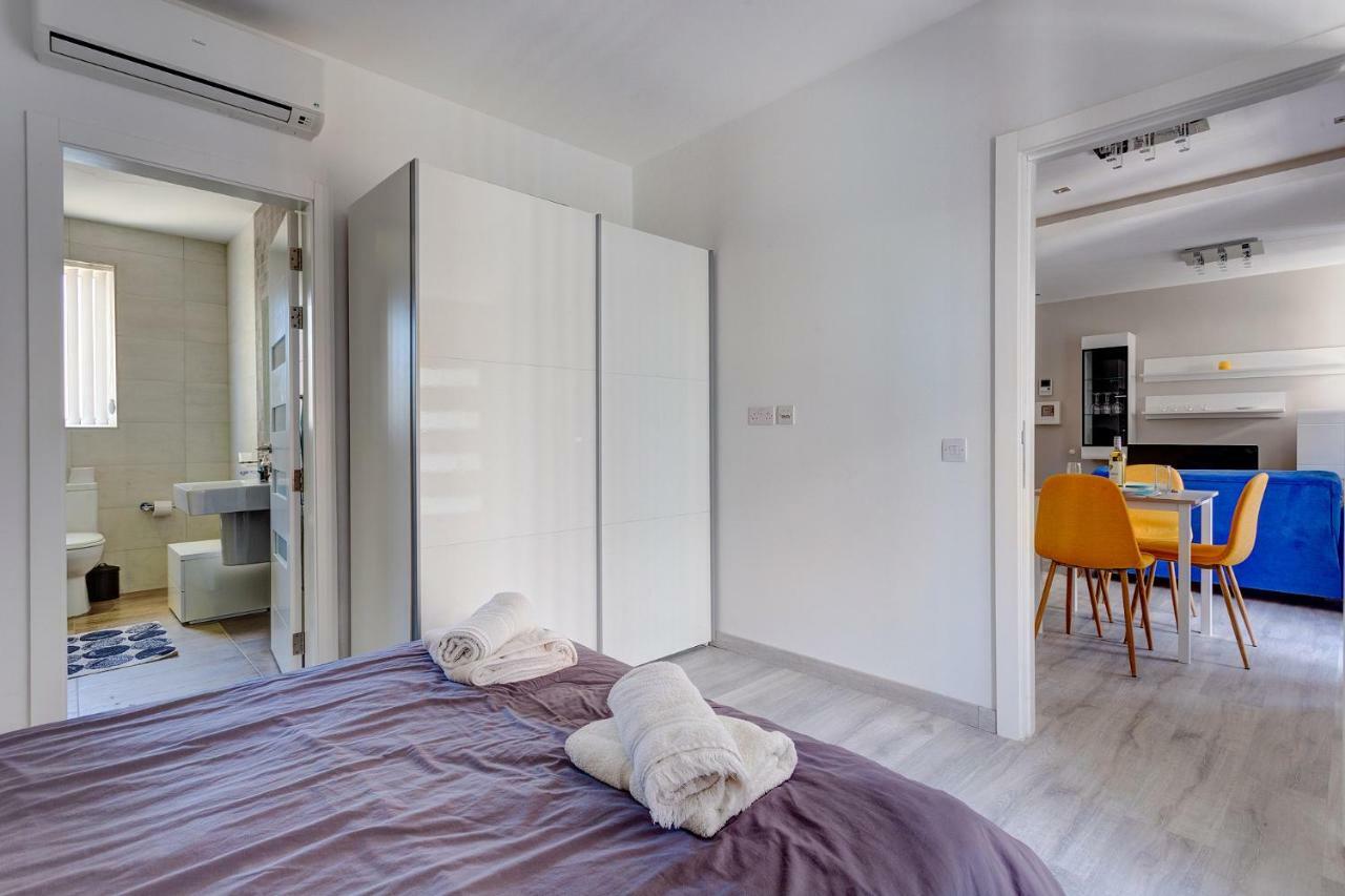 Modern Apartment Just Off The Promenade 슬리에마 외부 사진